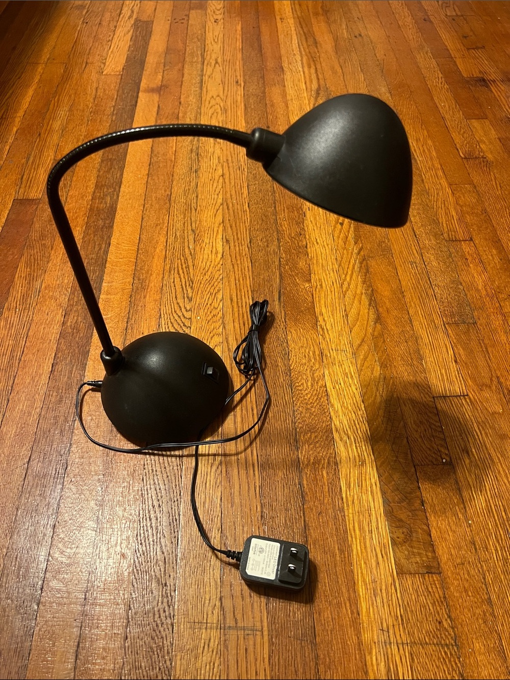 Black Flexible Desk Lamp - Modern Task Lighting